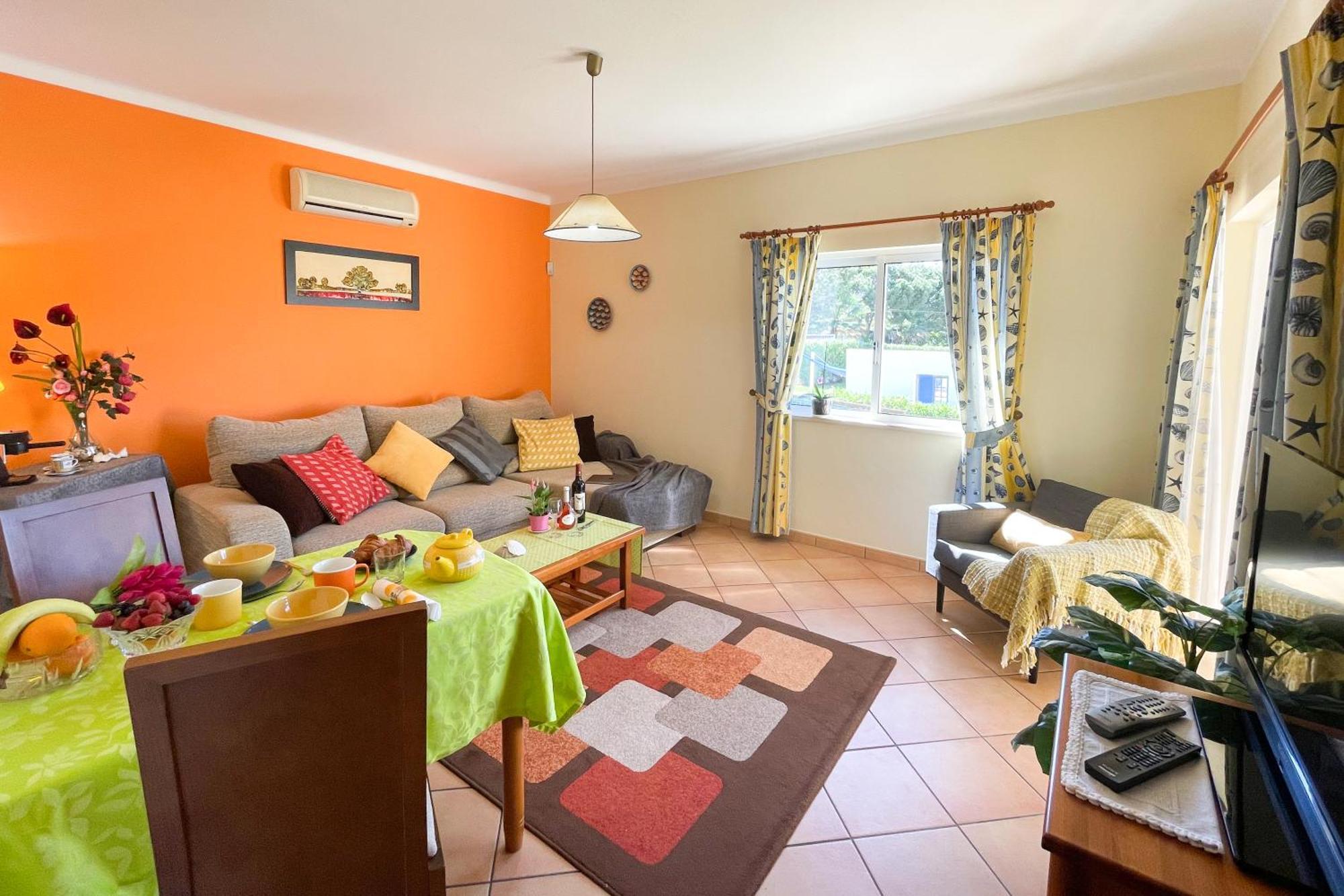 Villa Eber - Independent 1 & 2 Bedroom Apartments, Pool, Air Con, Fast Wi-Fi, Near Old Town Of Albufeira And Beaches Exterior foto