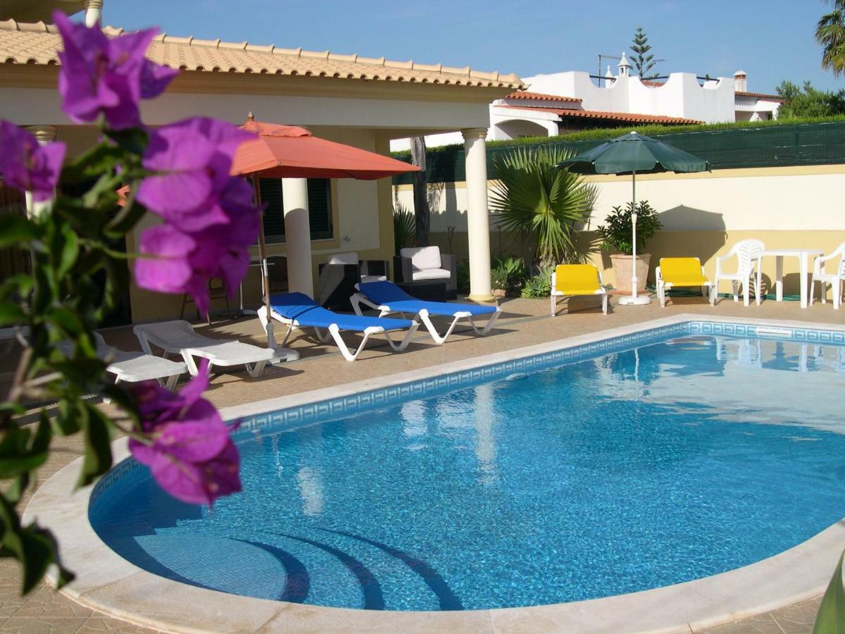 Villa Eber - Independent 1 & 2 Bedroom Apartments, Pool, Air Con, Fast Wi-Fi, Near Old Town Of Albufeira And Beaches Exterior foto