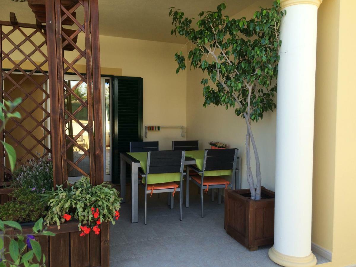 Villa Eber - Independent 1 & 2 Bedroom Apartments, Pool, Air Con, Fast Wi-Fi, Near Old Town Of Albufeira And Beaches Exterior foto